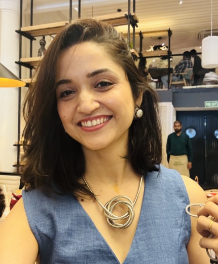 Flexible neckpiece